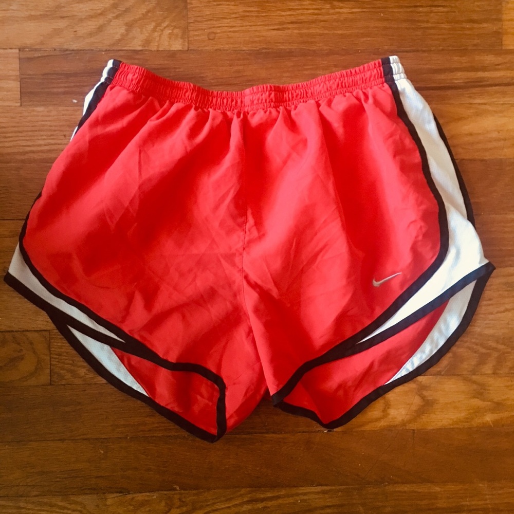 Nike Shorts🧡